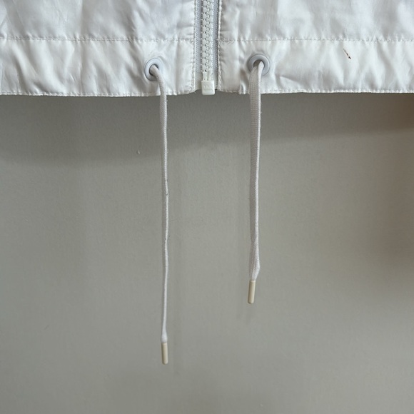 Nike - White/Pink/Blue Nylon Hooded Jacket with Floral Design - Picture 6 of 12